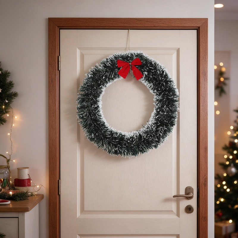 シンプルなキラキラ装飾のクリスマスリース。赤と緑のツートンカ - Tinsel Garland Decoration のレビューと価格