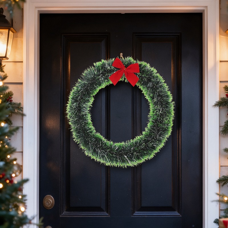 シンプルなキラキラ装飾のクリスマスリース。赤と緑のツートンカ - Tinsel Garland Decoration のレビューと価格